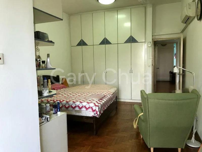 4 Bed Apartment (Condo) for Rent in  High Point - Image 1
